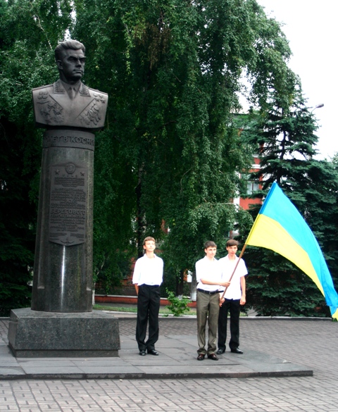 Сафиуллин: бизнес на детях - 6 1 6monument