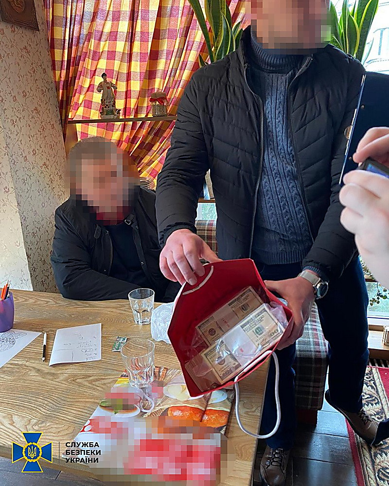 В Киеве задержаны аферисты, "торговавшие" губернаторскими должностями 2