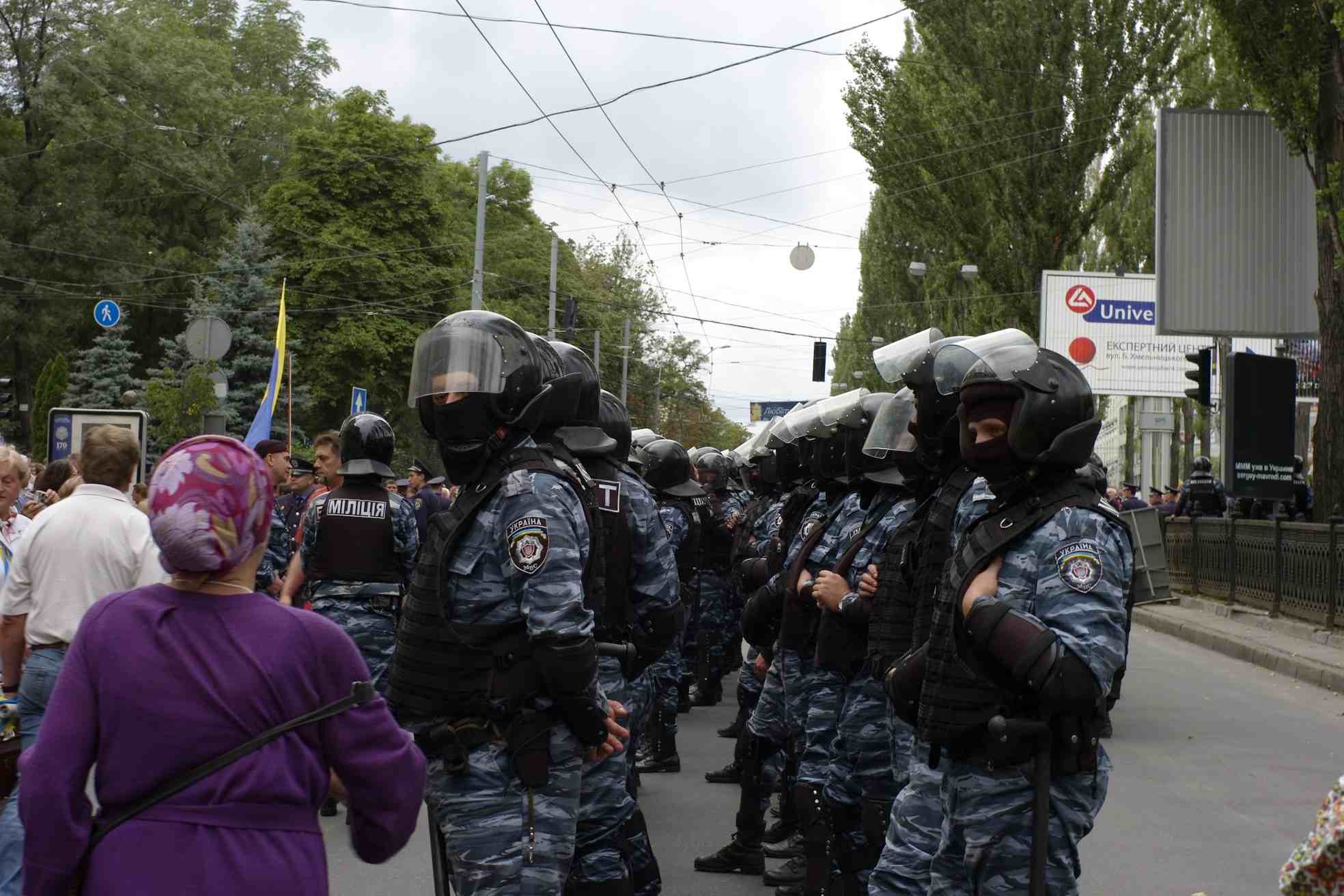 КТО УКУСИЛ МЕНТА И КАК УКУСИЛИ НАРОД 4 L1001465