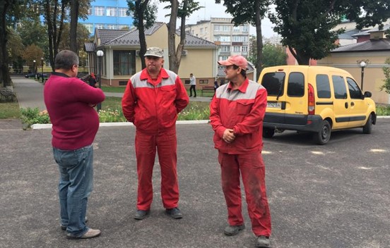 У Глухові нищать пам’ятку національного значення – це свавілля чинять посіпаки нардепа Андрія Деркача 4 hr3