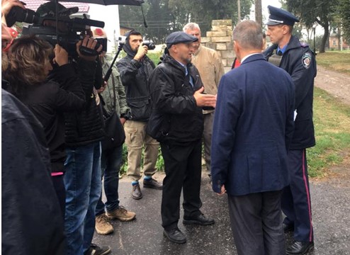 У Глухові нищать пам’ятку національного значення – це свавілля чинять посіпаки нардепа Андрія Деркача 6 hr5