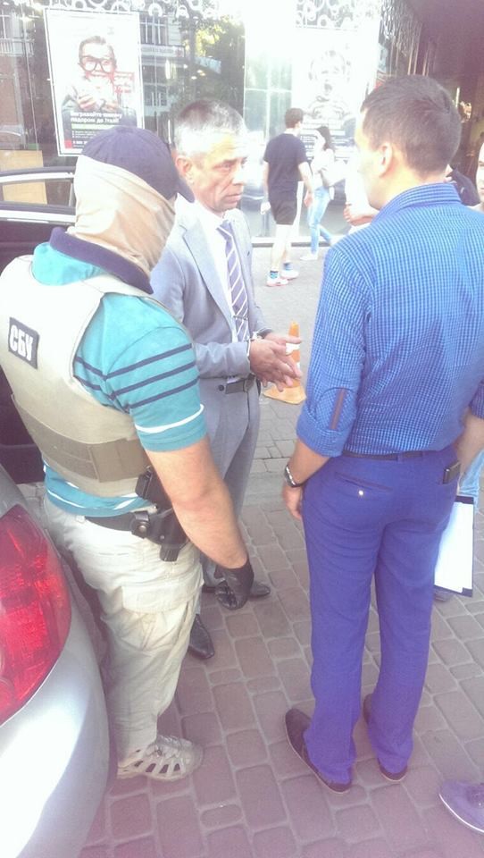 В Киеве фальшивые генералы раздавали липовые должности за тысячи долларов 2 luzz2 1