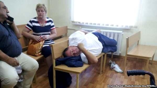 Протянул ноги взяточник Мельник 1 melnik v sude