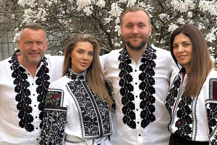 Скандальний адвокат Денис Шкаровський захищає родину Гринкевичів, які обікрали українську армію під час війни 5 Скандальний адвокат Денис Шкаровський захищає родину Гринкевичів, які обікрали українську армію під час війни